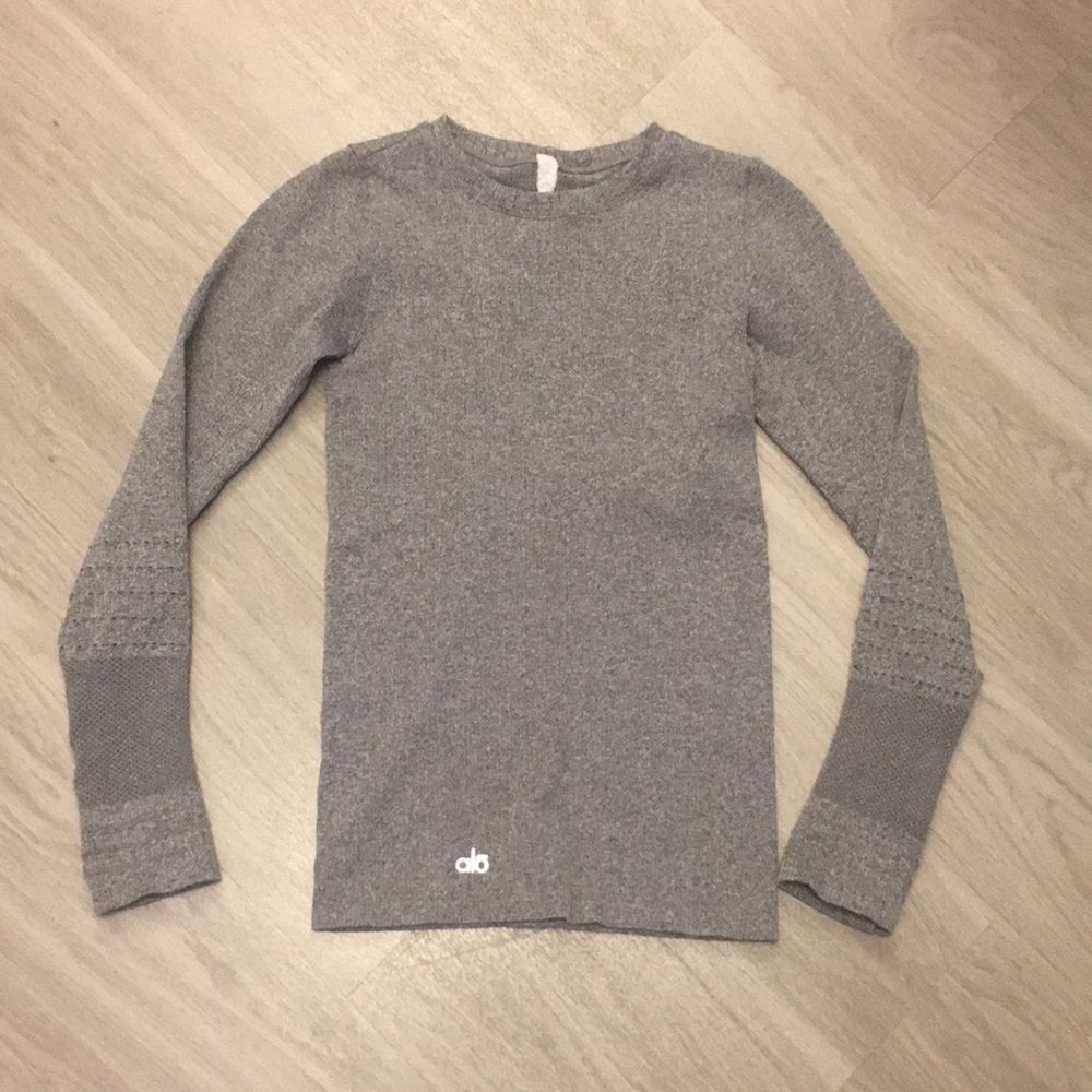 Alo Yoga Long Sleeve Workout Top